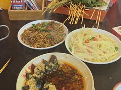 -冶建镜子·老南昌大排档·江西虾王(总店)