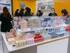 -泡泡玛特POPMART(万达店)