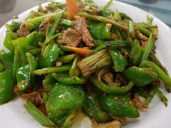 青椒炒肉片-连池鱼豆味坊(风景区店)