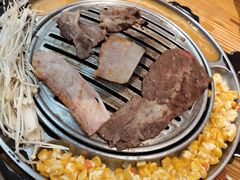 -青瓦炭韩潮烤肉(花园道店)