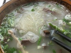 -烤鸭肉夹馍鸭汤店