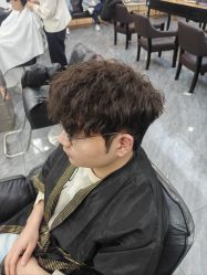 -藤野造型烫染·漂发