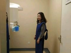 -瑞尔齿科(上海长风大悦城店)