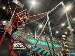 -极限PLAY运动娱乐新世界·团建派对潮玩休闲馆·室内蹦极高空游乐园