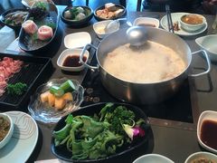 -捞王锅物料理(上海世茂广场店)
