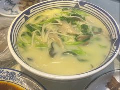 荠菜元子-眷江南之小蓝鲸(王府大街店)