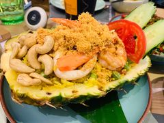 菠萝海鲜炒饭-mango tree芒果树泰国餐厅(青岛万象城店)