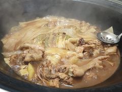 -东北烧烤铁锅炖水库鱼