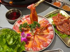 -围炉肉舍•炭烤活鳗•丹东海鲜烤肉(步行街店)
