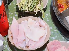 -五里关火锅(上海鑫耀·光环Live店)
