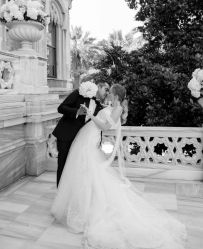 -Vera Wang婚纱礼服旗舰店