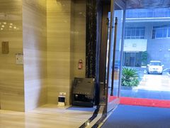 -深圳福青龙华天假日酒店