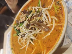 -粉八·云南米线·建水烧烤(常熟路店)
