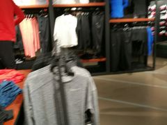 衣服-耐克(恒隆广场店)