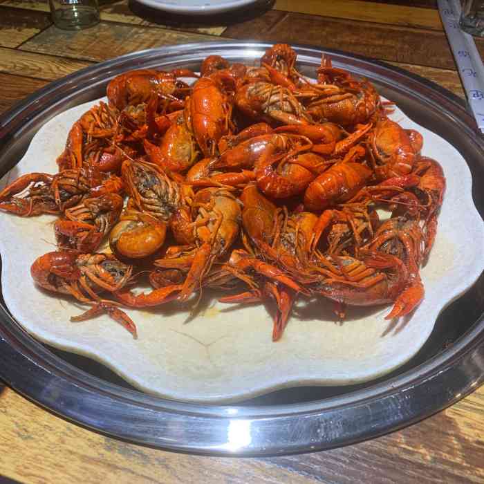 友锅卤虾(青岛路店)-"周末过来江汉路逛街,刚好到饭点,就和老公.