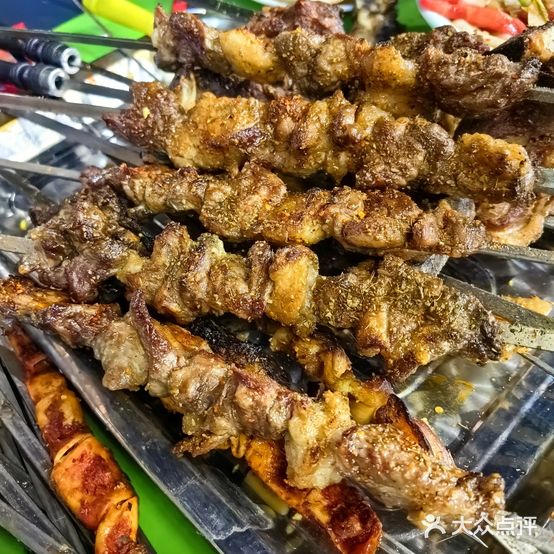古丽三凉烧烤店