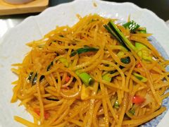 -关东小磨东北菜(上海长风大悦城店)