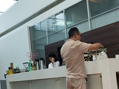 -浙江宝利德奔驰4S店(诸暨店)