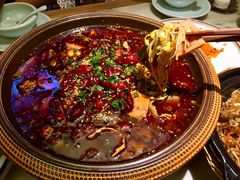 传统毛血旺-山城老堂口·1636重庆老菜(解放碑洪崖洞店)