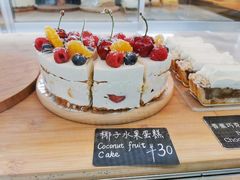 椰子水果蛋糕-麦田工坊(月湖店)