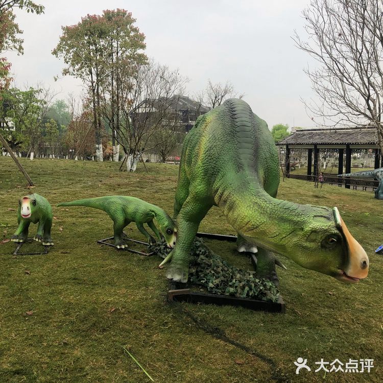 快中午时去了双江古镇，很有名的古镇