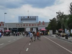 -霍尔果斯国门景区