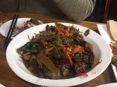 -鲁南仔·滕州炒鸡(经三路店)