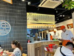 -馋三尺蟹粉小笼(人民广场店)