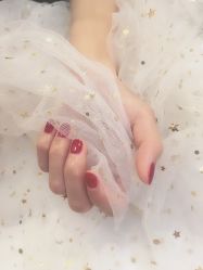 -蜜丝卡伦美甲美睫半永久