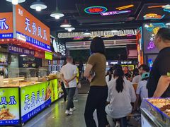 -八一好吃街·高品美食广场