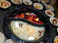 -火云天重庆火锅自助(中山路店)