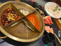 -沸炉重庆老火锅(军事博物馆店)