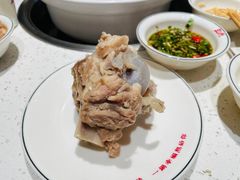 -三人行骨头王火锅(长寿店)