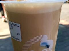 -CoCo都可(湖滨银泰店B区店)