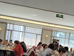 -贝尔大酒店(海拉尔伊仕丹购物广场店)