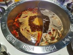 -憨铁匠老火锅(龙岗万科里店)