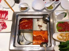 -海底捞火锅鲜切牛肉主题店(长寿路店)