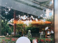 -亮马河饭店翠雅咖啡厅