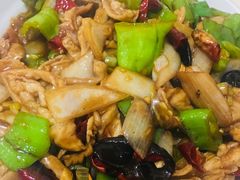尖椒肥肠-满口香饭店