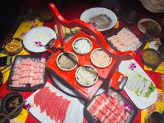 -谭鸭血老火锅(万象九宜城店)