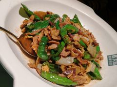 -费大厨辣椒炒肉(高铁吾悦广场店)