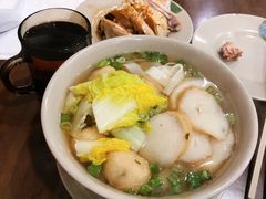 鱼蛋鱼片河粉+切鸡-桃苑烧腊饭店