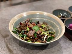回锅牛肉-半山腰·云南菜(侨福芳草地店)