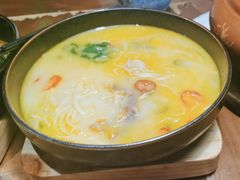 -雀舞云南菜(天津天河城购物中心店)