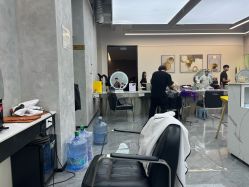 -洛施奇烫发染发沙龙