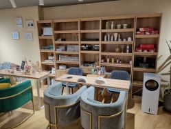 -涂tu指甲日式美甲美睫店