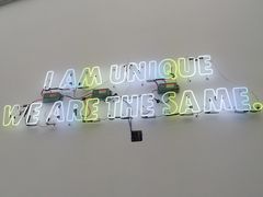 -UNI UNI(环亚凯瑟琳店)