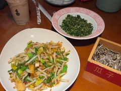 -魏铭鱼头捞饭(晋阳路店)