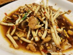 -野山舂·贵州现舂酸汤火锅(鸿通城店)