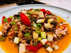 传统鱼香肉丝-饭饱香土碗菜(新科店)